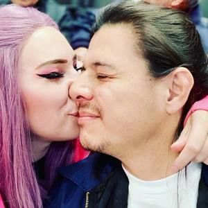 Meet your Posher, Adan